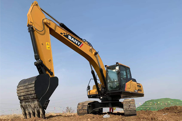 挖掘机SY245H